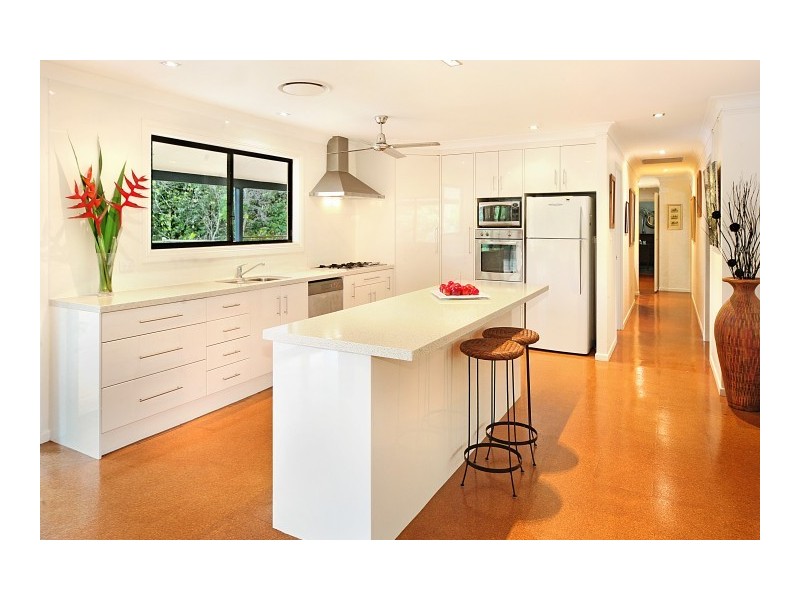 26 Smiths Road, Tinbeerwah QLD 4563