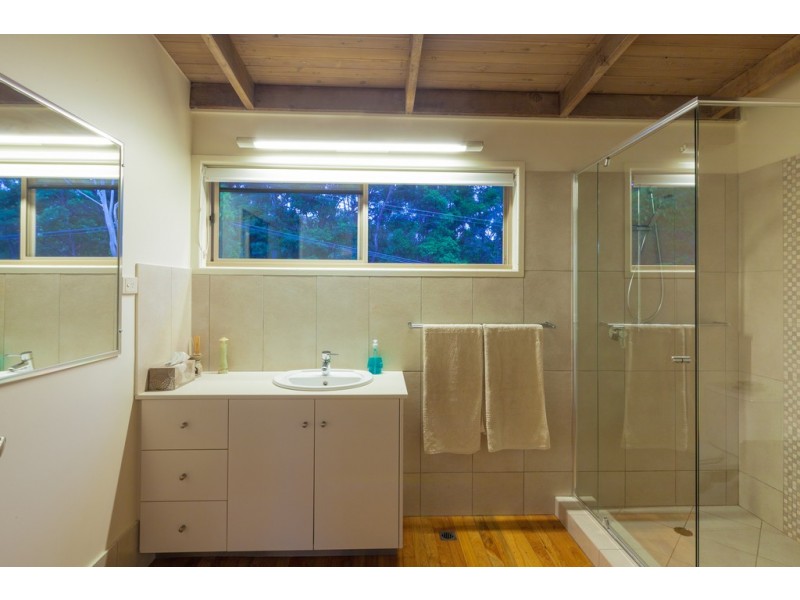 1 Hinterland Close, Tinbeerwah QLD 4563