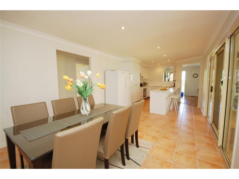 8 Ash Lane, Cooroy QLD 4563