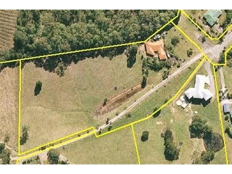 8 Ash Lane, Cooroy QLD 4563