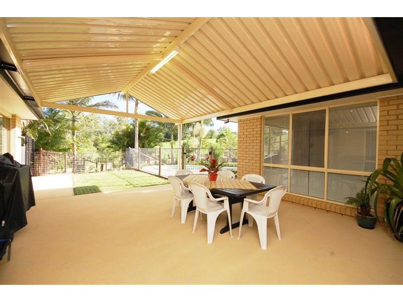 8 Ash Lane, Cooroy QLD 4563