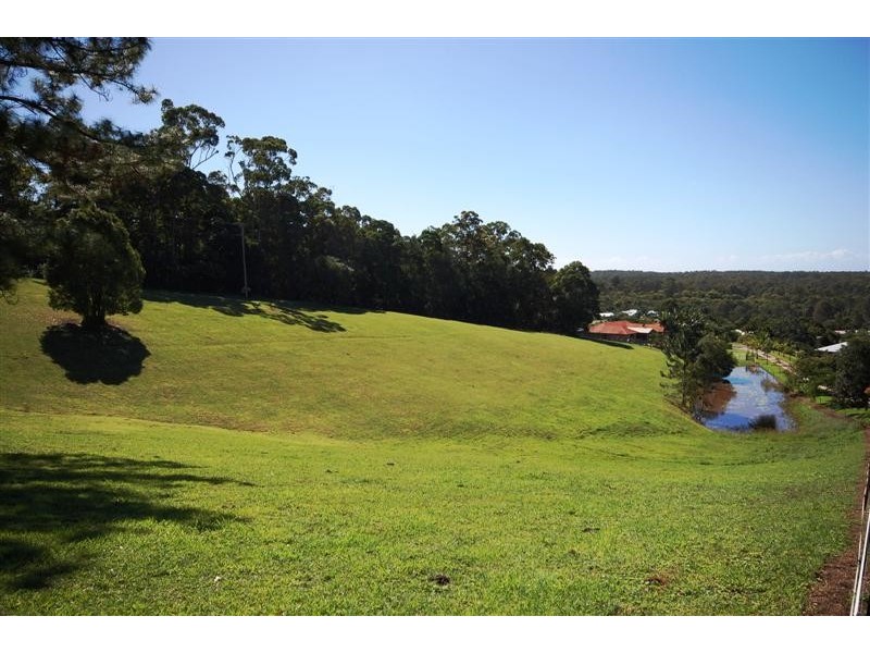 8 Ash Lane, Cooroy QLD 4563