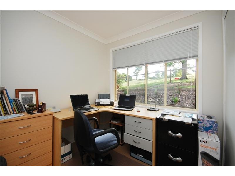 8 Ash Lane, Cooroy QLD 4563