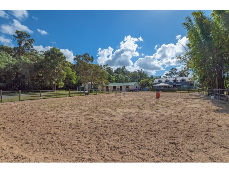 31 Hamilton Road, Lake Macdonald QLD 4563