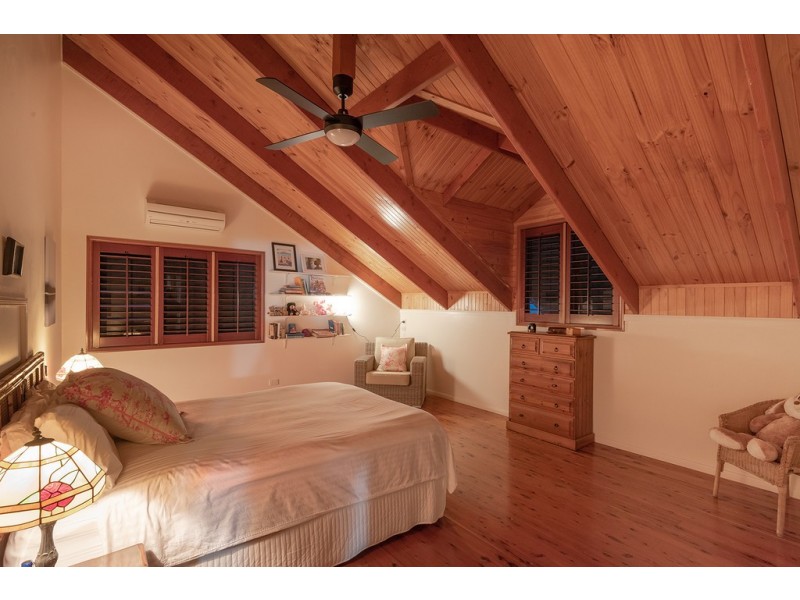 31 Hamilton Road, Lake Macdonald QLD 4563