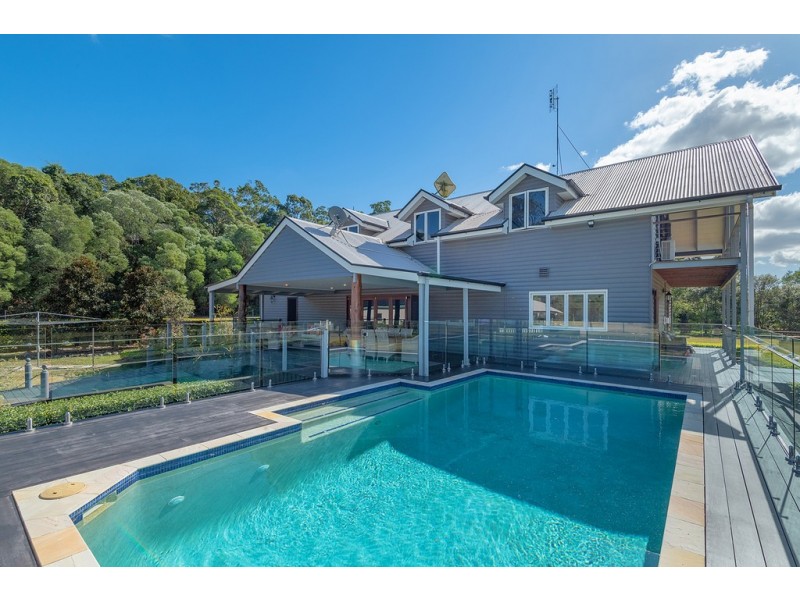 31 Hamilton Road, Lake Macdonald QLD 4563
