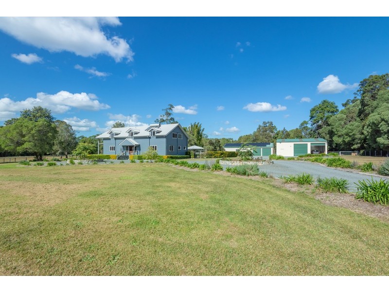 31 Hamilton Road, Lake Macdonald QLD 4563