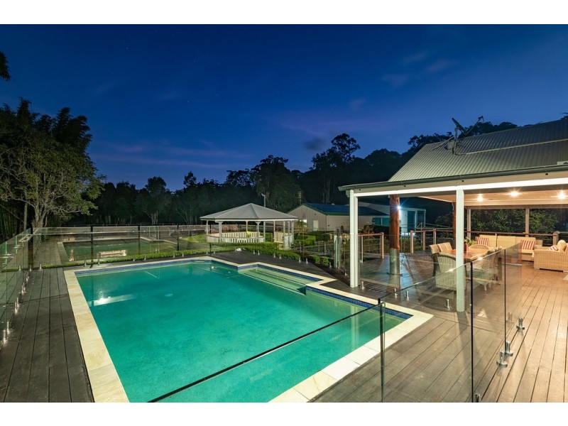 31 Hamilton Road, Lake Macdonald QLD 4563