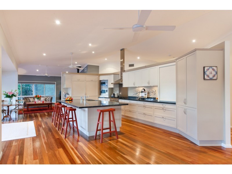 68 Hayward Road, Lake Macdonald QLD 4563
