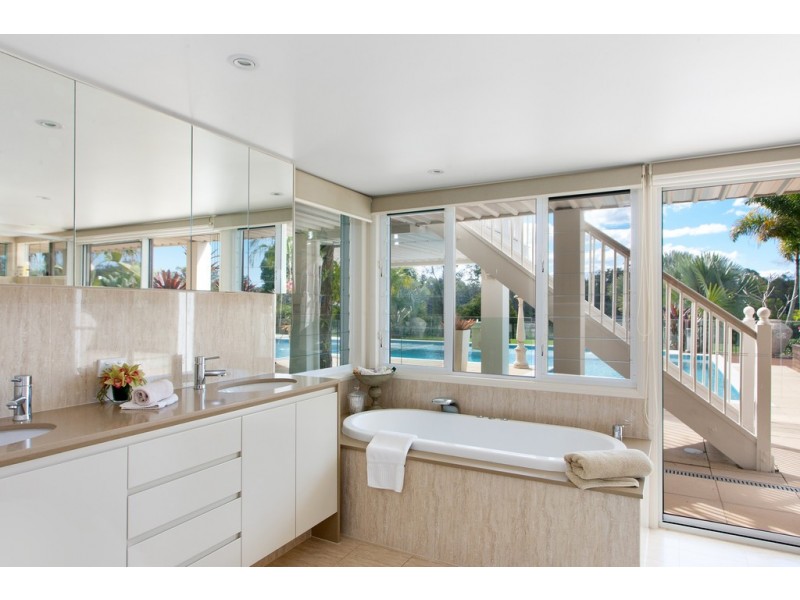 68 Hayward Road, Lake Macdonald QLD 4563