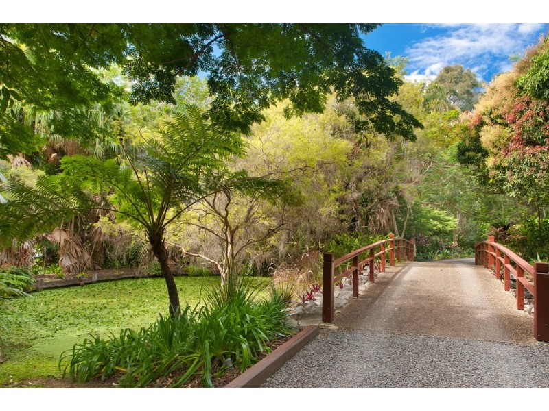 68 Hayward Road, Lake Macdonald QLD 4563