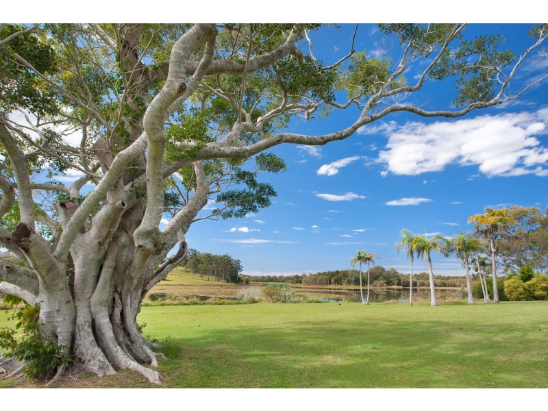68 Hayward Road, Lake Macdonald QLD 4563