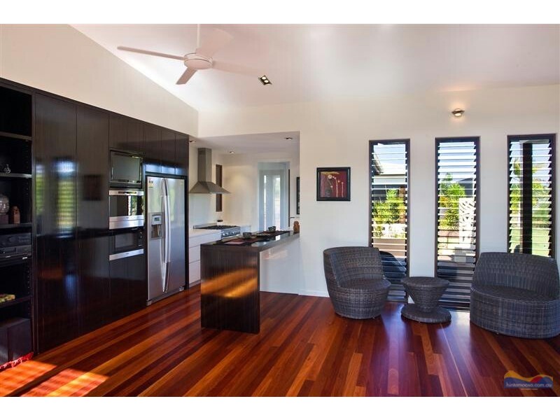 111 Lone Hand Road, Eumundi QLD 4562