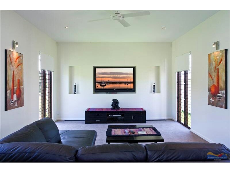 111 Lone Hand Road, Eumundi QLD 4562