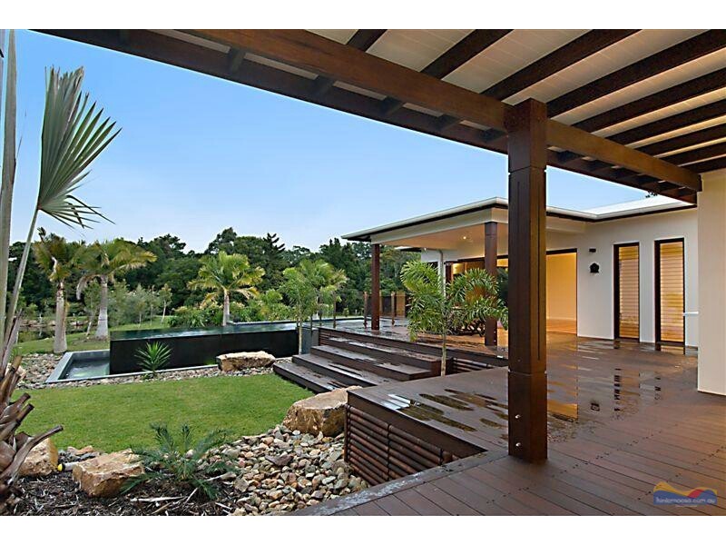 111 Lone Hand Road, Eumundi QLD 4562