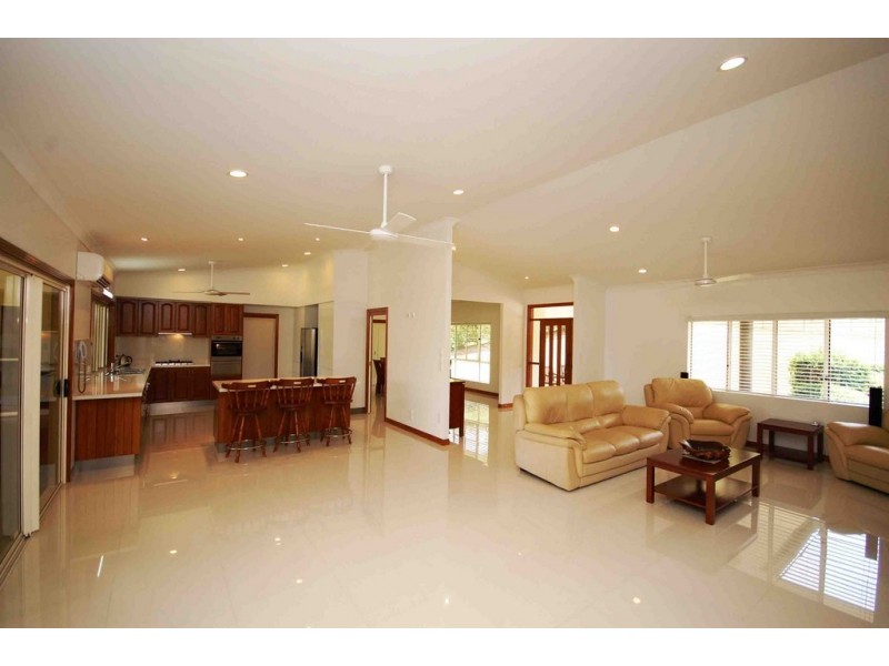 6 Wilkes Court, Tinbeerwah QLD 4563
