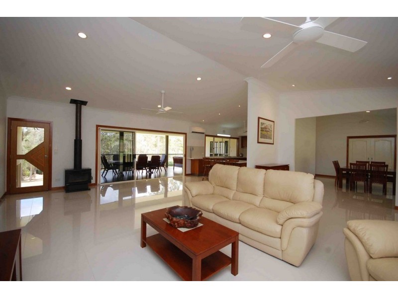 6 Wilkes Court, Tinbeerwah QLD 4563