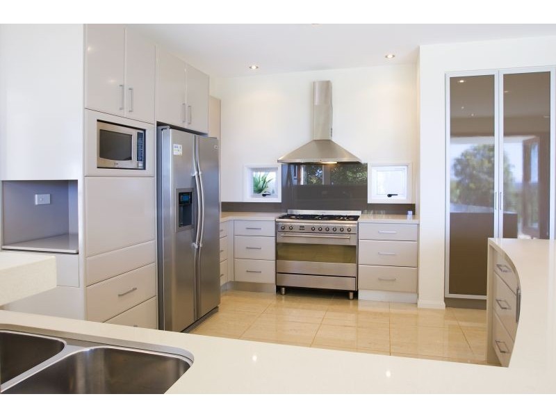 Tinbeerwah QLD 4563