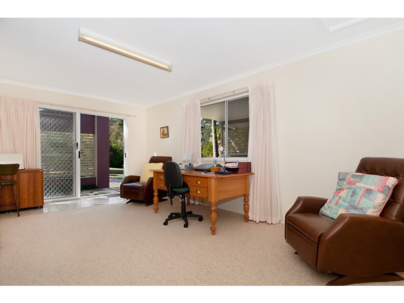 5 Kingsgate Drive, Tinbeerwah QLD 4563