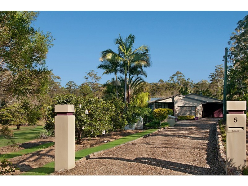 5 Kingsgate Drive, Tinbeerwah QLD 4563