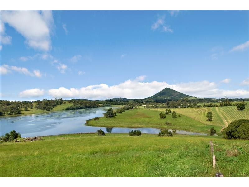 118 Hoy Road, Cooroy QLD 4563