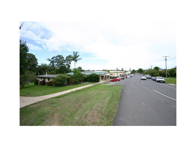 13 Emerald St, Cooroy QLD 4563