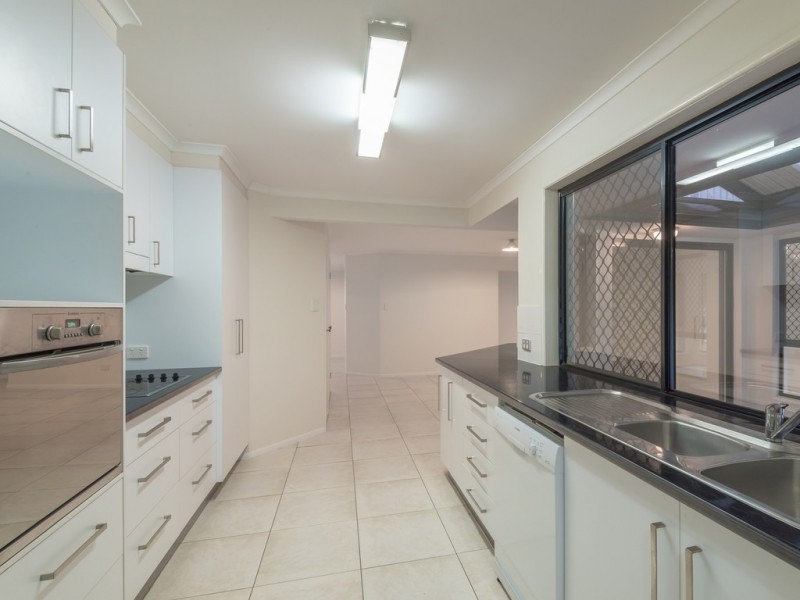 130 Cudgerie Drive, Black Mountain QLD 4563