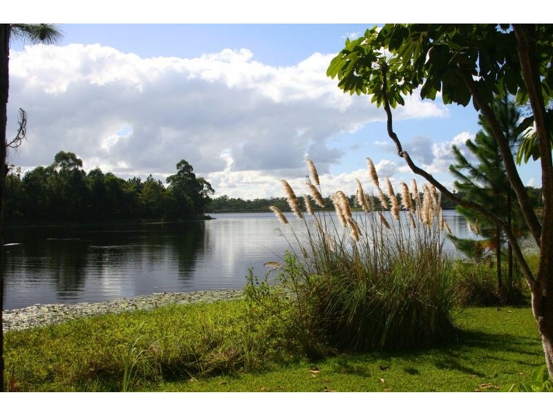 332 Lake Macdonald Drive, Lake Macdonald QLD 4563