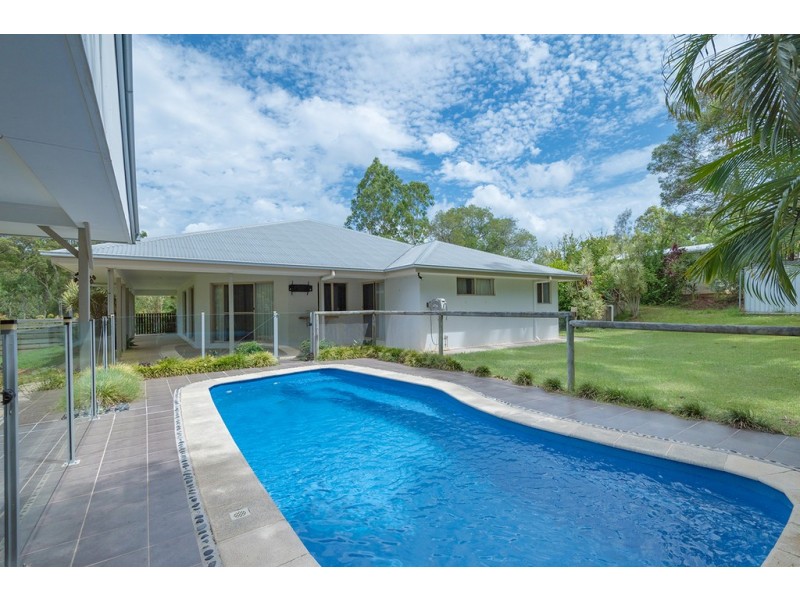 6 Crab Apple Court, Black Mountain QLD 4563