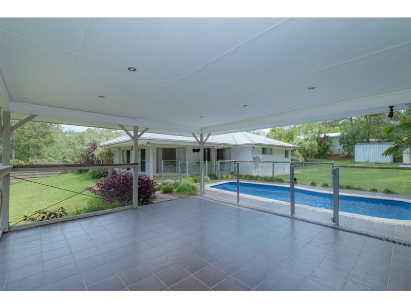 6 Crab Apple Court, Black Mountain QLD 4563
