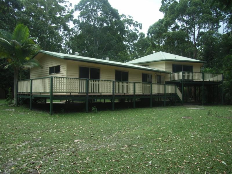 8 Brookland Road, Tinbeerwah QLD 4563