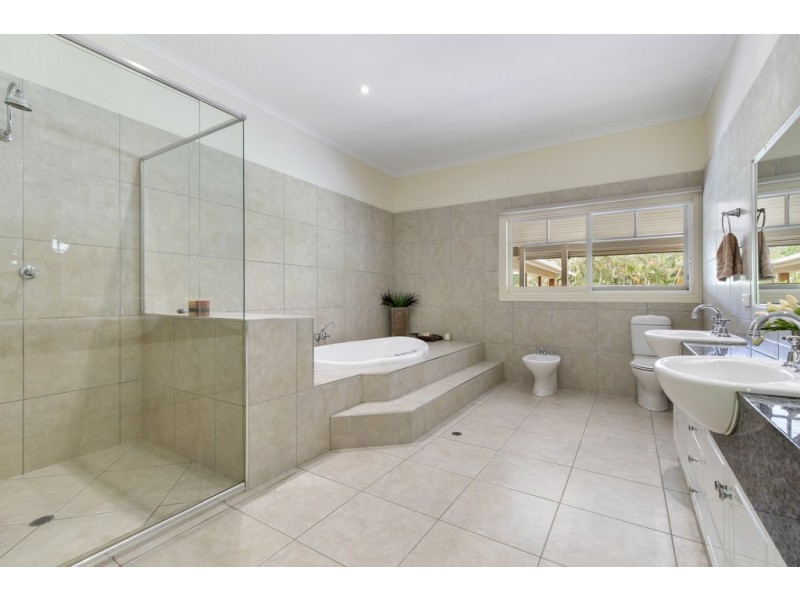 478 Dath Henderson Road, Tinbeerwah QLD 4563