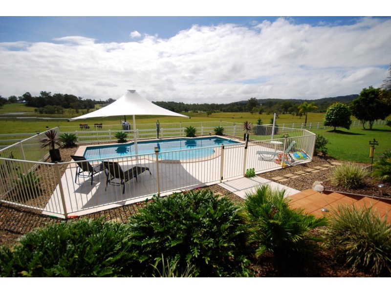 2 Grange Road, Tinbeerwah QLD 4563