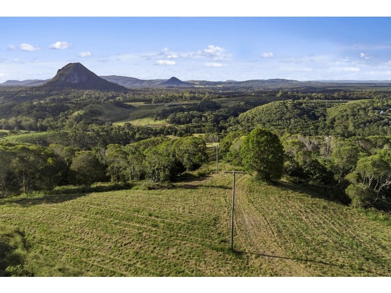 111 Uhlmanns Road, Black Mountain QLD 4563