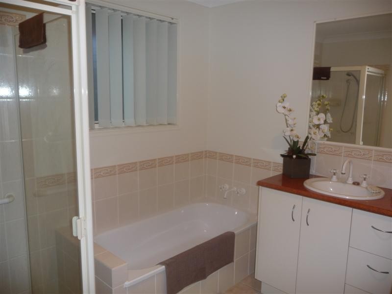 3 Ashgrove Drive, Cooroy QLD 4563