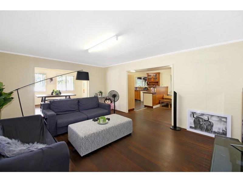 13 Mary River Road, Cooroy QLD 4563