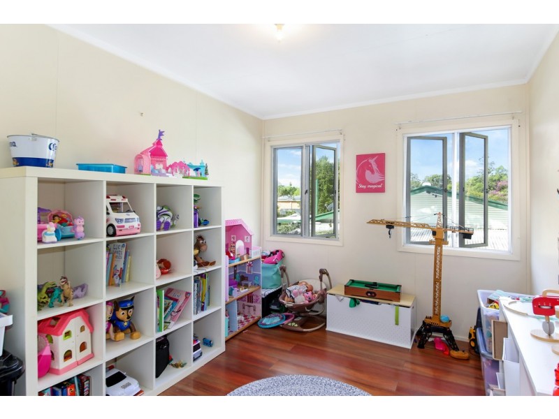 13 Mary River Road, Cooroy QLD 4563