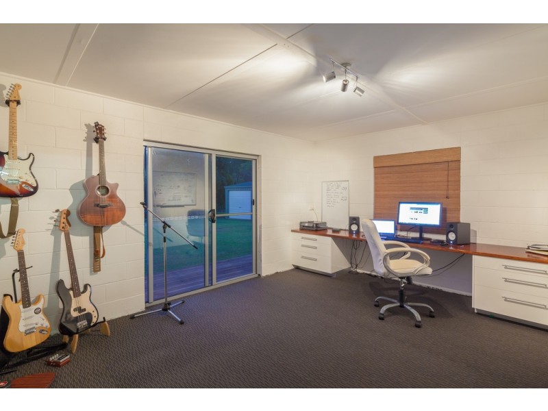 499 Sunrise Road, Tinbeerwah QLD 4563