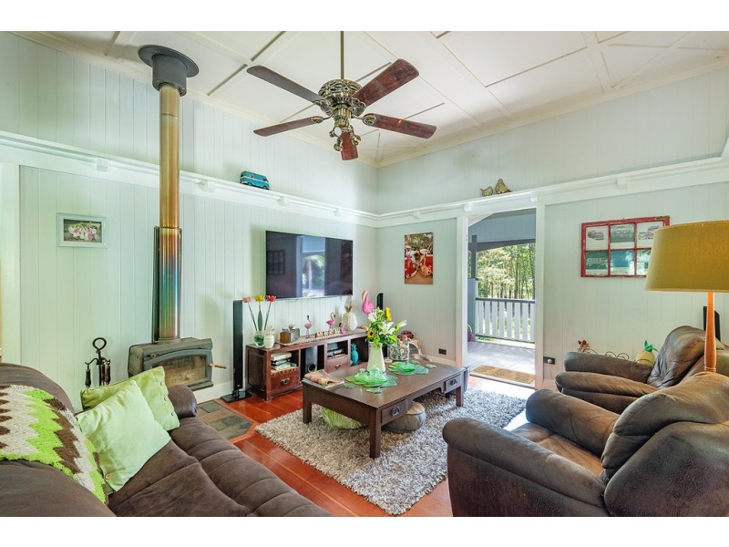 163 Forest Acres Drive, Lake Macdonald QLD 4563