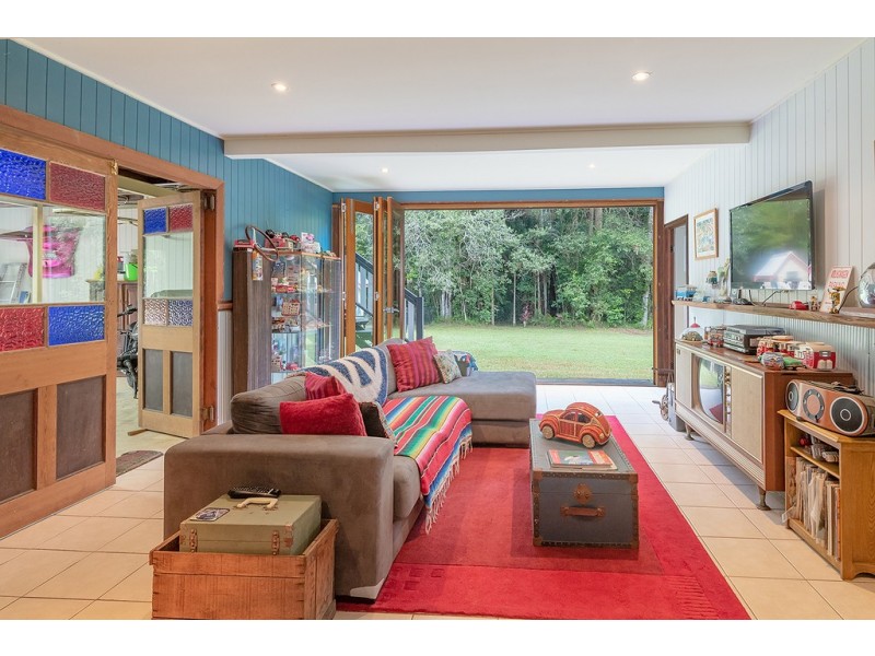 163 Forest Acres Drive, Lake Macdonald QLD 4563