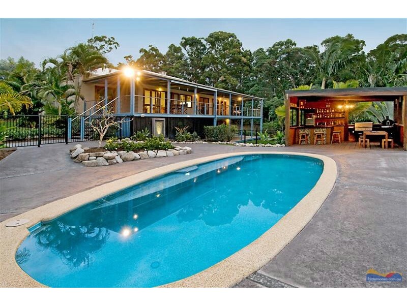 12 Hilltop Court, Tinbeerwah QLD 4563