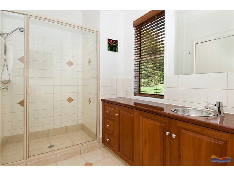 12 Hilltop Court, Tinbeerwah QLD 4563