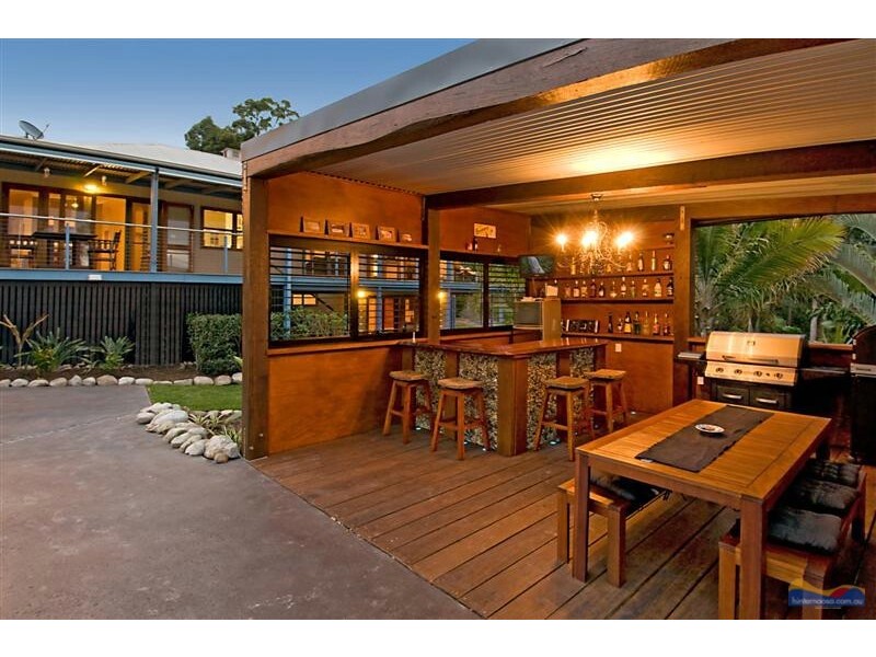 12 Hilltop Court, Tinbeerwah QLD 4563