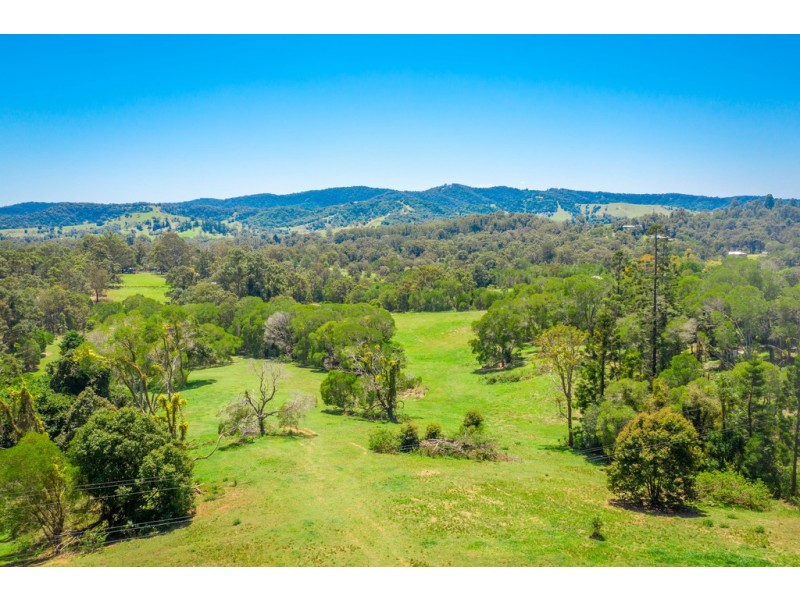 708 Kenilworth Skyring Creek Road, Carters Ridge QLD 4563