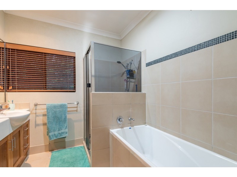 95 Stratford Park Dr, Pomona QLD 4568