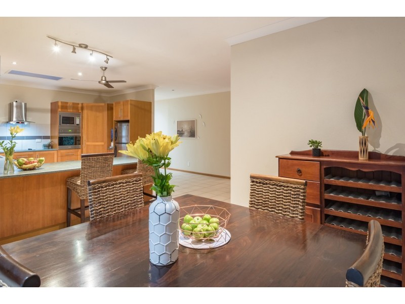 95 Stratford Park Dr, Pomona QLD 4568