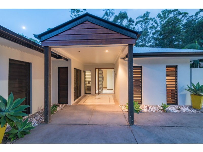 95 Stratford Park Dr, Pomona QLD 4568