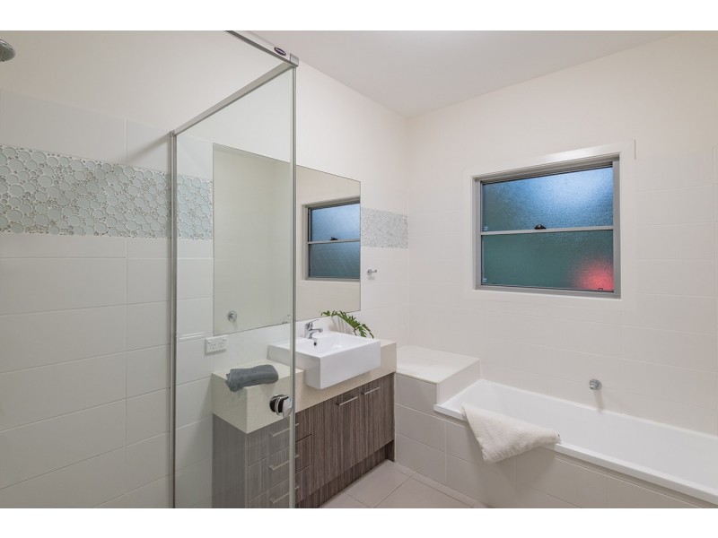 37 Whispering Gum Avenue, Eumundi QLD 4562
