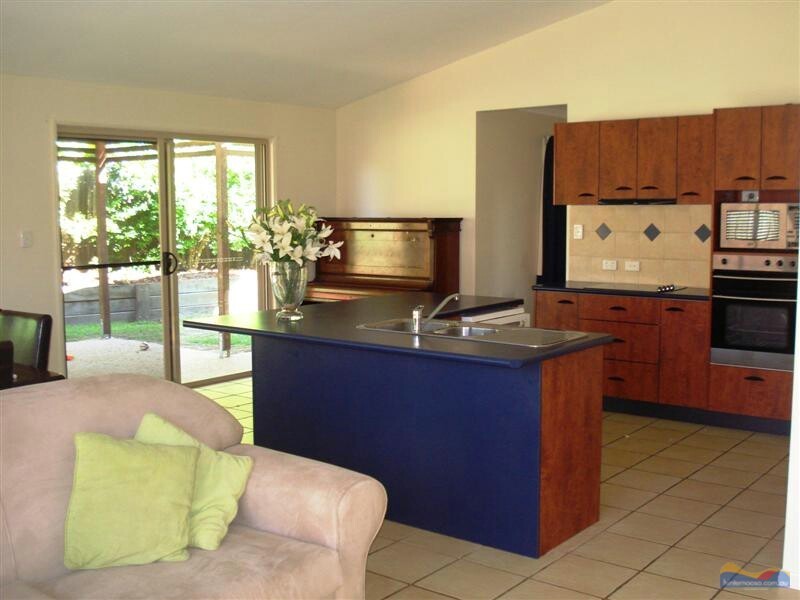 2 Corkwood Place, Cooroy QLD 4563