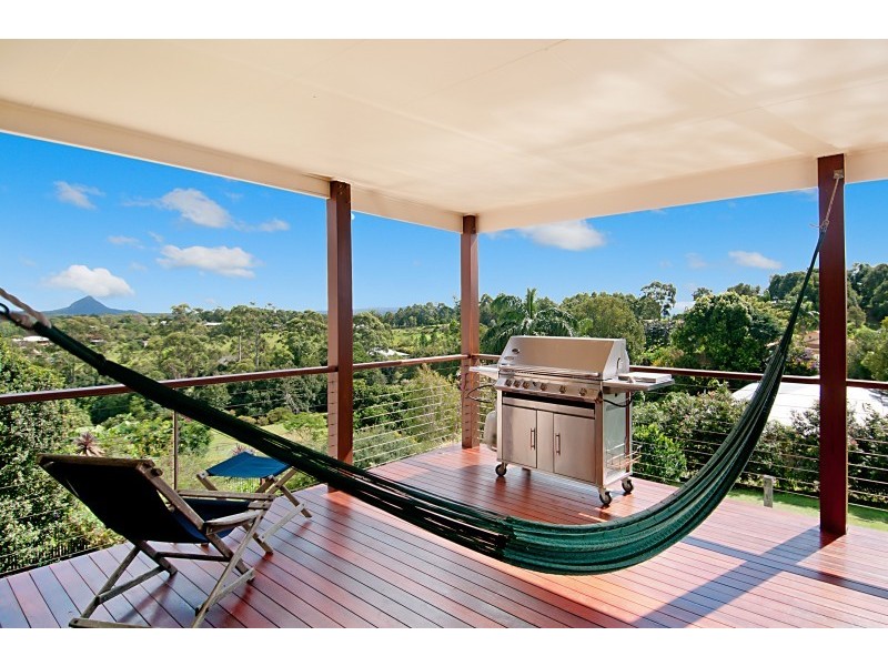18 Fantail Crescent, Cooroy QLD 4563